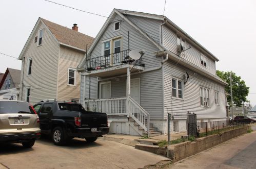 2259 16th St, Milwaukee WI  53215-2619 exterior