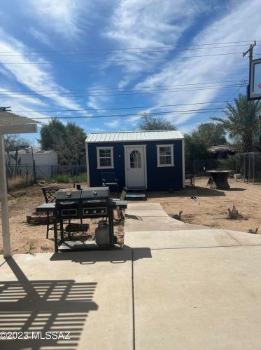 332 Pennsylvania Dr, Tucson AZ 85714-2651 exterior