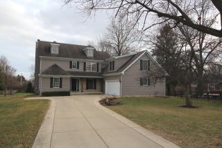 2102 Rockwell Rd, Aurora, IL 60506-5257