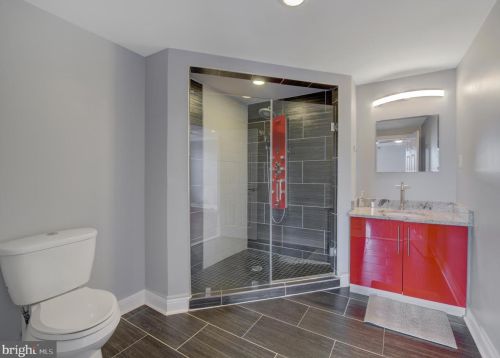 1323 17 St, Philadelphia PA 19121-5041 exterior