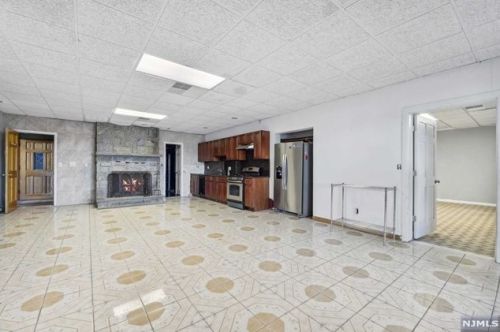 114 Pne St, Cliffside Park NJ 07010-1018 exterior