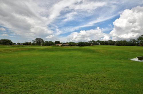 9800 Nuova Way, Fort Pierce FL 34986-2825 exterior