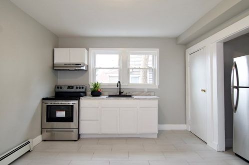 192 Marsden St, Springfield MA  01109-1617 exterior