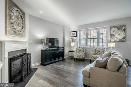 36 Linda Ln, Chester PA 19014-1870 exterior