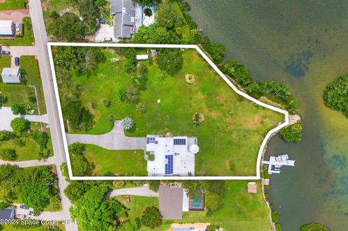 2945 Newfound Harbor Dr, Merritt Island FL 32952-2861 exterior