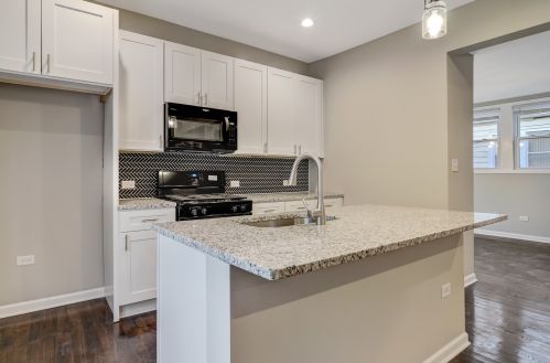 628 15 Ave, Broadview IL 60153-1204 exterior