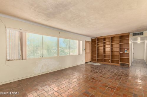 5252 18th St, Tucson AZ 85719-6760 exterior