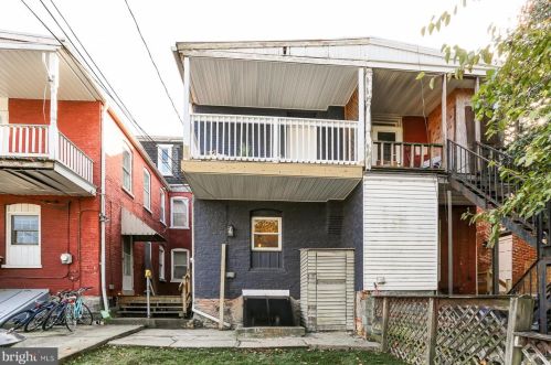 925 Orange St, Lancaster PA  17602-3213 exterior