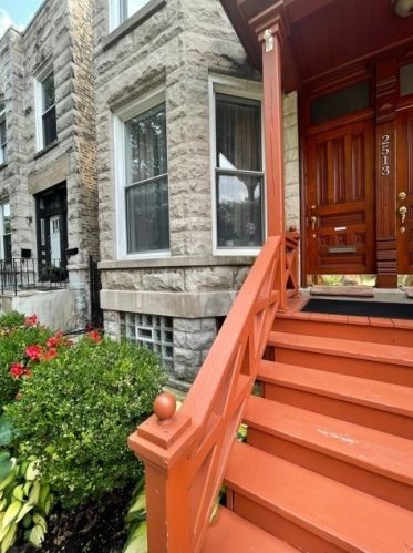 2513 Walton St, Chicago IL 60622-4510 exterior