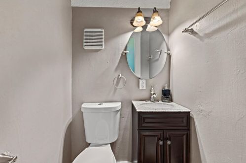 55 Burton St, Springfield MA 01108-2252 exterior