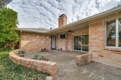 6937 Delmeta Dr, Dallas TX 75248-5529 exterior