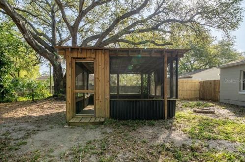 4711 Bay View Ave, Tampa FL 33611-1127 exterior