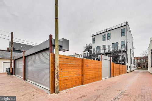 1513 A St, Washington DC  20003-1506 exterior