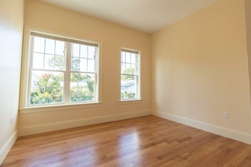 5165 Washington St, Boston MA  02132 exterior