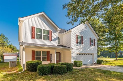 2948 Meadow Point Dr, Lithonia, GA 30039-7767