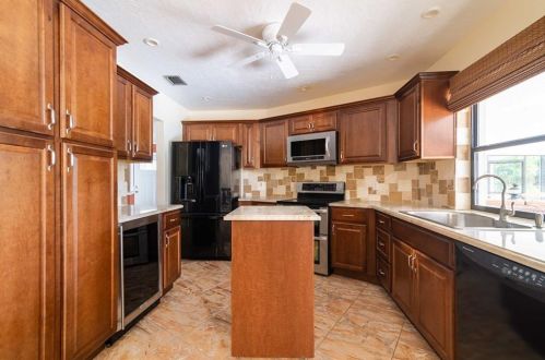 4302 Middle Lk Dr, Tampa FL 33624-3411 exterior