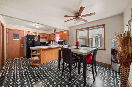 6116 Kolin Ave, Chicago IL 60629-5202 exterior