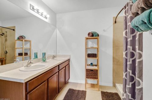 3575 20 Ave, Naples FL 34120-2377 exterior