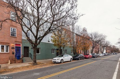 2127 Christian St, Philadelphia PA 19146-1200 exterior