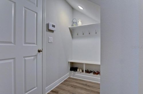 9545 Park Village Dr, Tampa FL  33626-5153 exterior