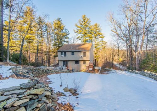 801 Upper Maple St, Killingly CT 06241-2224 exterior