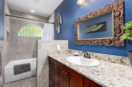 1660 King St, Tucson AZ 85749-8270 exterior