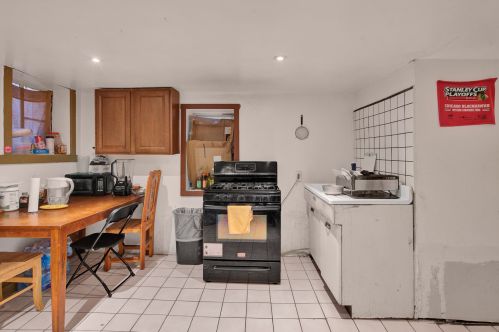 1920 Rockwell St, Chicago IL 60647-4245 exterior