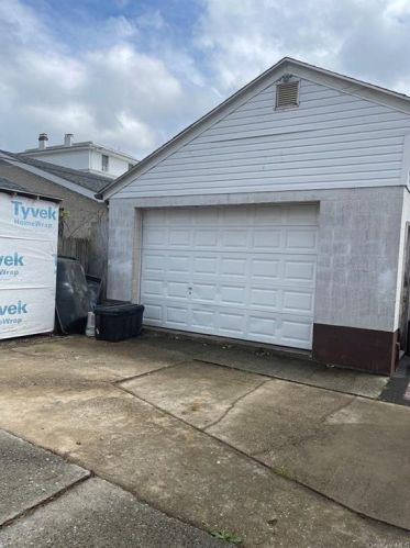 129 Cottage Ave, Mount Vernon NY 10550-1404 exterior