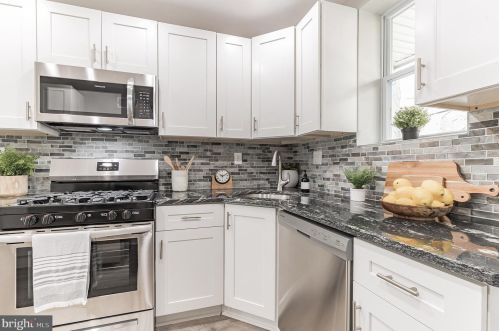 1540 Bailey St, Philadelphia PA 19121-2605 exterior