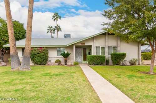 2944 Cortez St, Phoenix, AZ 85028-1941