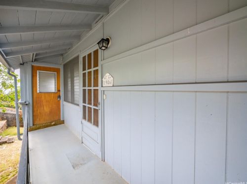 1986 Paula Dr, Honolulu HI  96816-3940 exterior