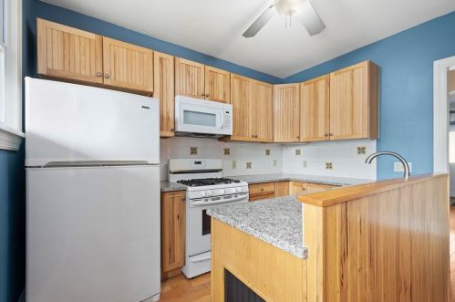 1036 Mirror St, Pittsburgh PA 15217-2646 exterior