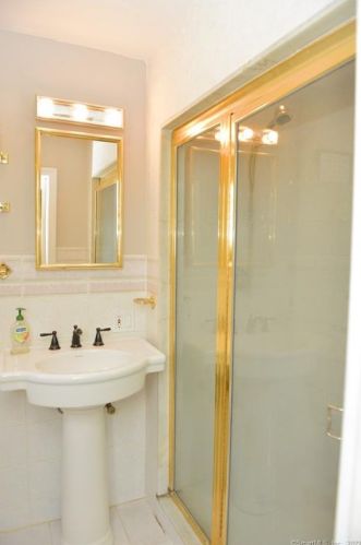 95 Mountain View Dr, Torrington CT 06791-1120 exterior