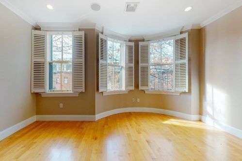 129 Newton St, Boston MA exterior