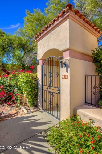 4539 Red Mesa Dr, Tucson AZ  85718-3562 exterior