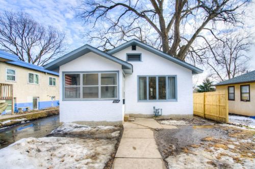 2210 7th St, Saint Paul MN  55109-2808 exterior