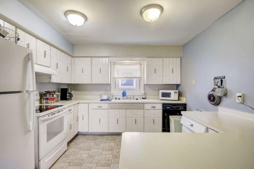 4076 83, Milwaukee WI 53222-1804 exterior