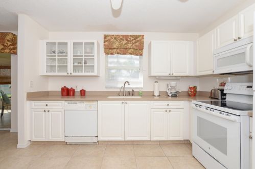 5675 Travelers Way, Fort Pierce FL 34982-4058 exterior