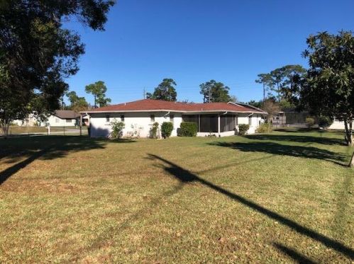 6503 Coquina Ave, Fort Pierce FL 34951-5206 exterior