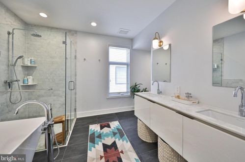 1427 Kater St, Philadelphia PA 19147-1851 exterior