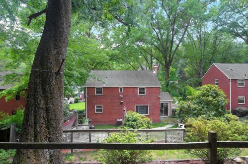 2617 Blackridge Ave, Pittsburgh PA 15235-4130 exterior