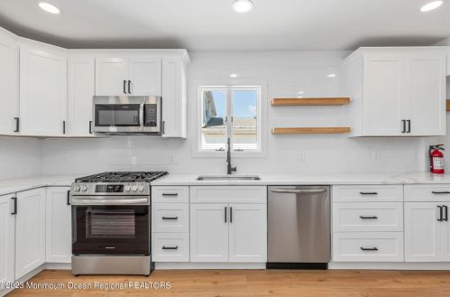 82 Victor Ave, West Long Branch NJ 07764-1511 exterior