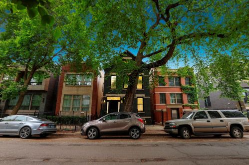1817 Honore St, Chicago IL 60657-2007 exterior