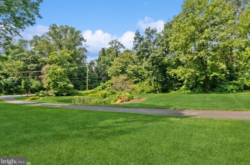 217 Vly Rd, Media PA 19063-5616 exterior