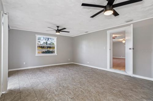 8504 22 St, Tampa FL 33612-7021 exterior