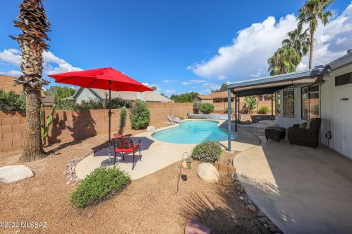 1480 Canyon Shadows Ln, Tucson, AZ 85737-7713