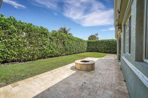 1570 13th Dr, Boca Raton FL  33486-5369 exterior
