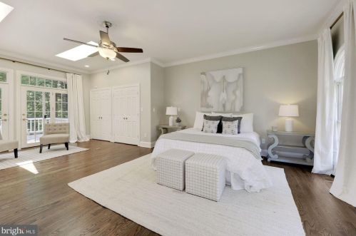 10028 Avenel Farm Dr, Rockville MD  20854-5412 exterior