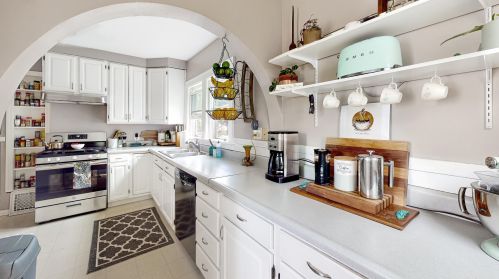 878 Aberdeen St, Grand Rapids MI 49505-3814 exterior