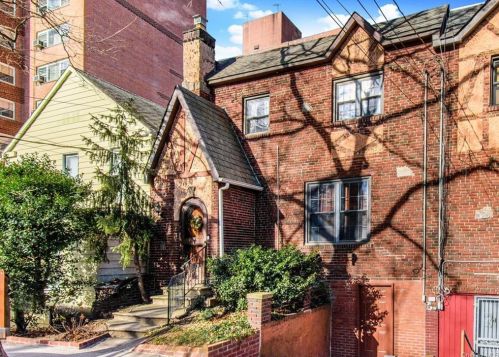 3141 Tibbett Ave, Bronx, NY 10463-3812